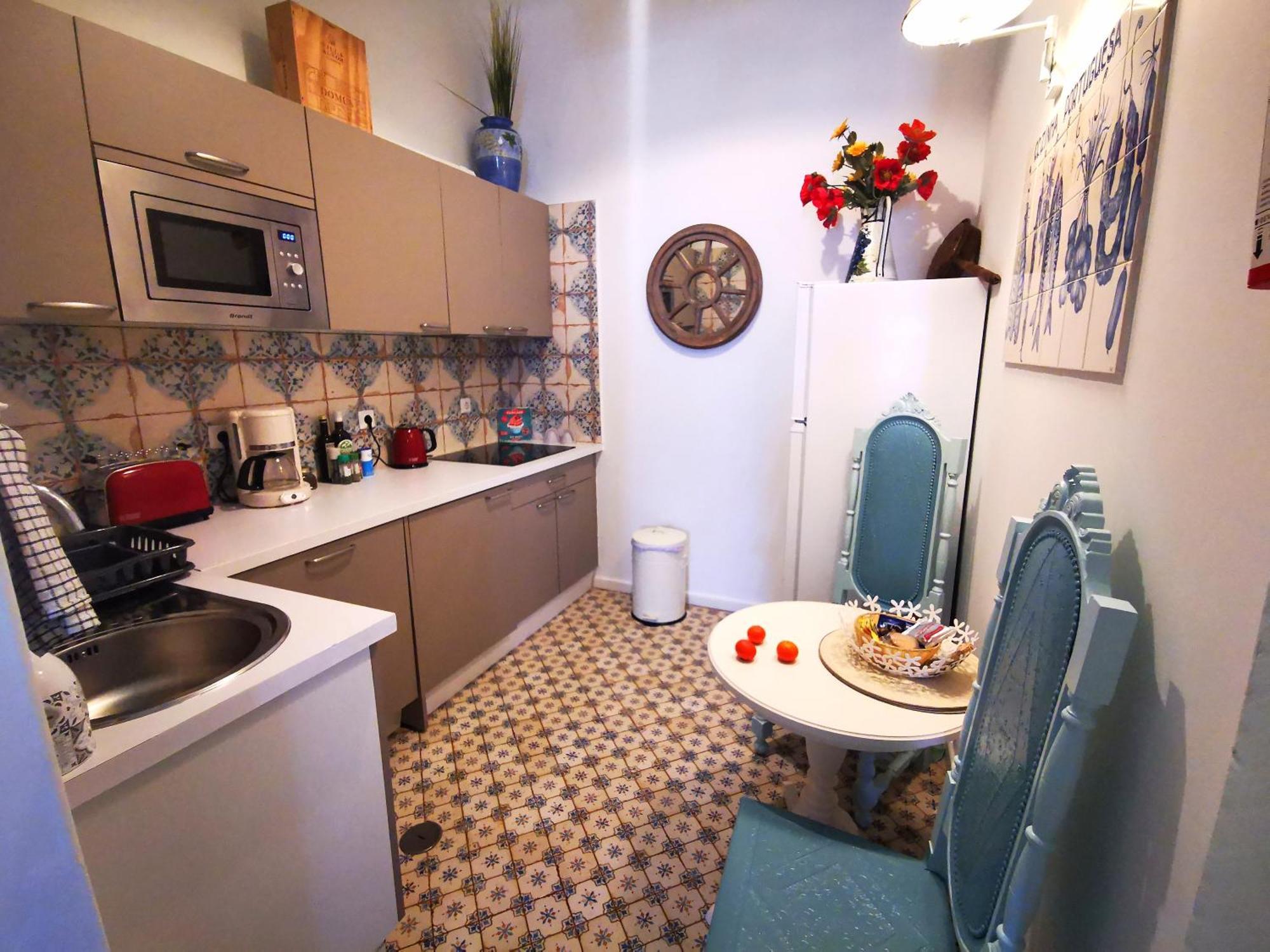 Apartment Charming Portuguese Style Apartment, For Rent 